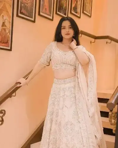 Escort Nallagandla